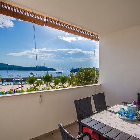 Apartment Sara - Cres Dış mekan fotoğraf