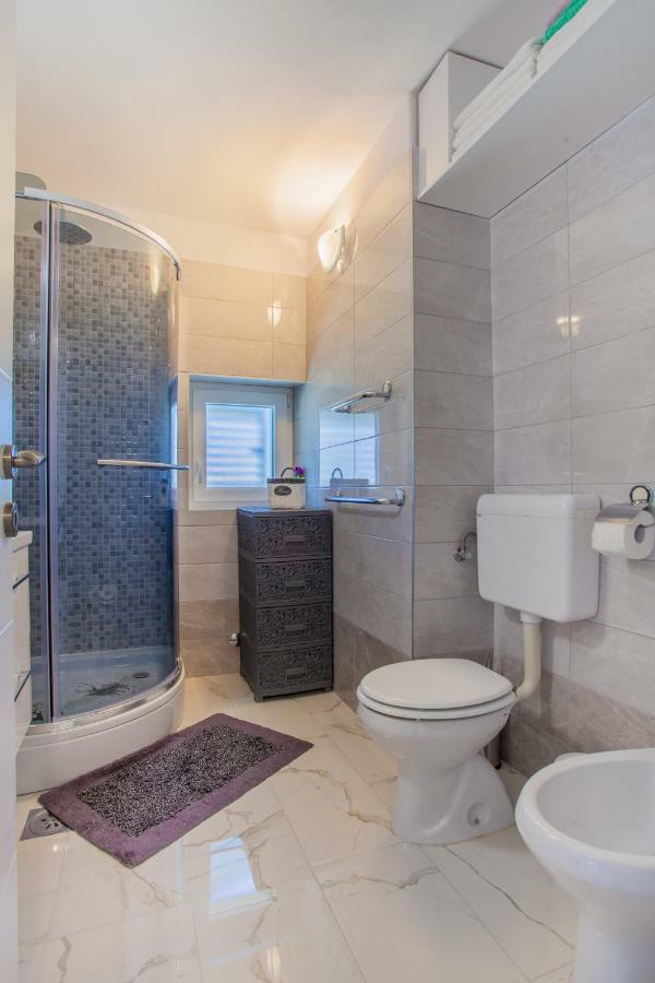 Apartment Sara - Cres Dış mekan fotoğraf